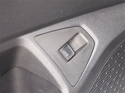 Used 2025 Volkswagen Jetta Sport image 15