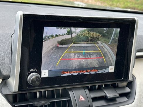 Certified 2025 Toyota RAV4 XLE w/ Convenience Package AWD/4WD image 27