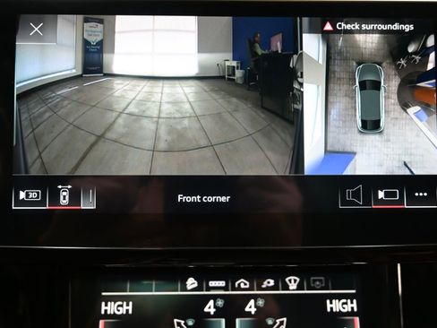 Used 2022 Audi e-tron Prestige image 31