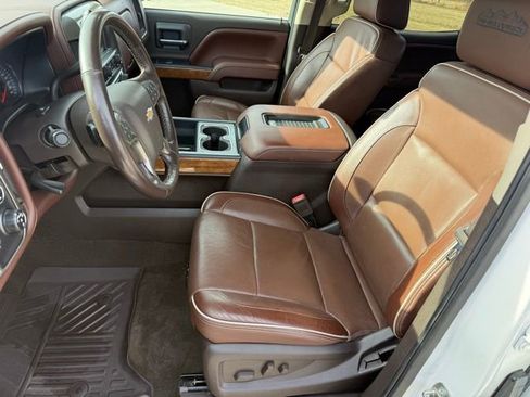 Used 2017 Chevrolet Silverado 1500 High Country image 10
