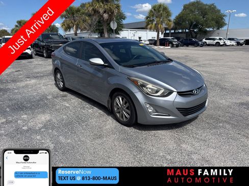 Used 2016 Hyundai Elantra SE w/ Option Group 02 FWD image 1