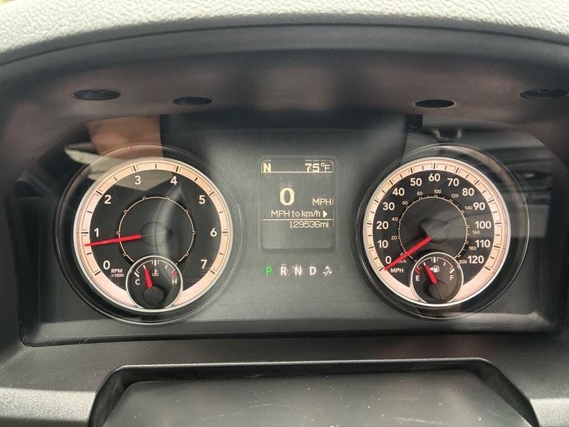 Used 2017 RAM 1500 Express RWD image 29