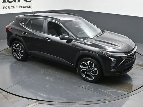 New 2026 Chevrolet Trax RS w/ Sunroof Package image 26