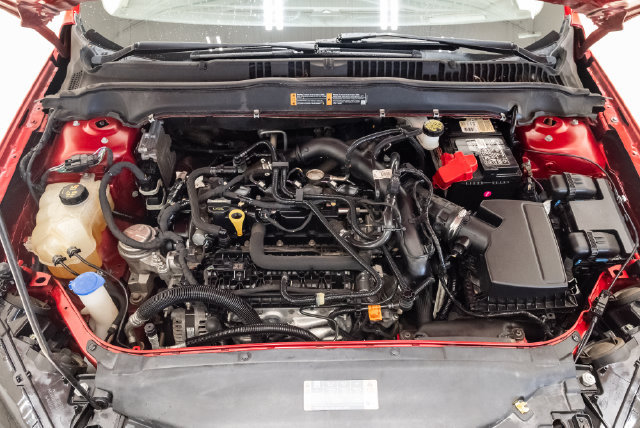 Used 2020 Ford Fusion SE FWD image 3