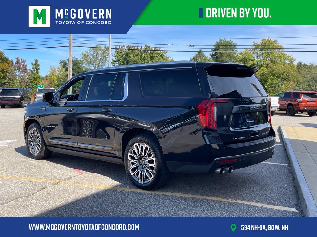 Used 2023 GMC Yukon XL Denali Ultimate AWD/4WD image 3