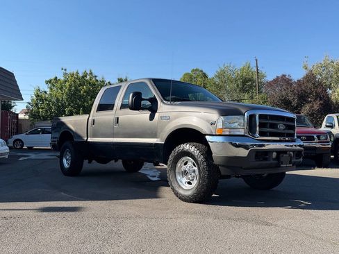 Used 2002 Ford F250 Lariat AWD/4WD image 2