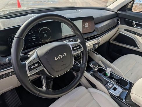 Used 2023 Kia Telluride SX Prestige image 32