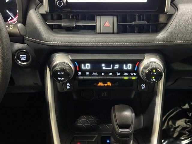 Used 2024 Toyota RAV4 XLE FWD image 32