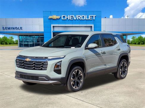 New 2026 Chevrolet Equinox LT image 2