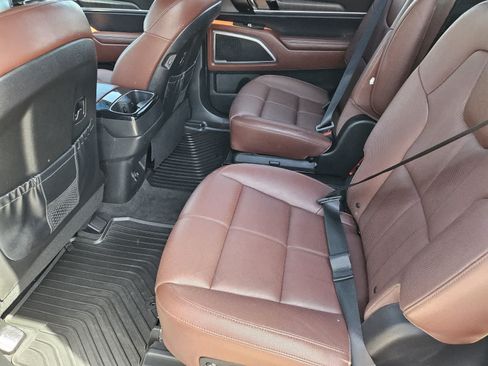 Certified 2024 Kia Telluride EX w/ EX Captain's Chair Package FWD image 28