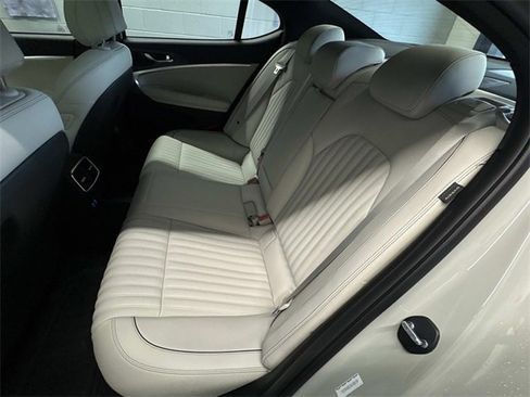 Used 2025 Genesis G70 3.3T Advanced image 21