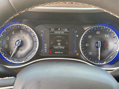 Used 2024 Chrysler Voyager LX FWD image 19