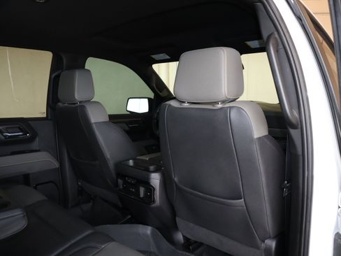 Used 2023 Chevrolet Silverado 1500 ZR2 w/ Technology Package image 43