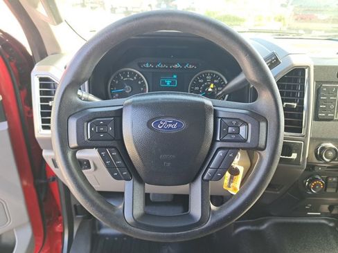 Used 2016 Ford F150 XLT image 28