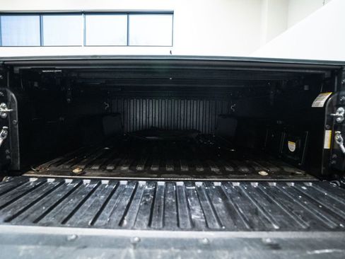 Used 2019 Toyota Tacoma TRD Sport image 29