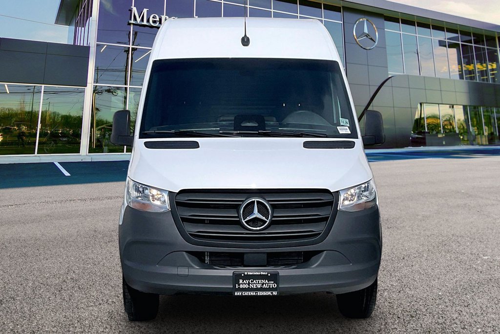 Used 2026 Mercedes-Benz Sprinter 2500 image 3
