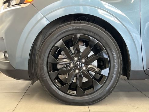 Used 2024 Kia Carnival SX Prestige FWD image 11