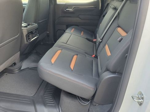 New 2026 GMC Sierra 1500 AT4 w/ AT4 Premium Package AWD/4WD image 12