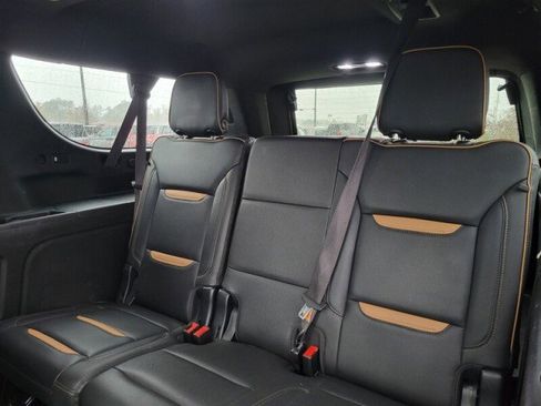 Used 2021 GMC Yukon XL AT4 w/ AT4 Premium Package image 25