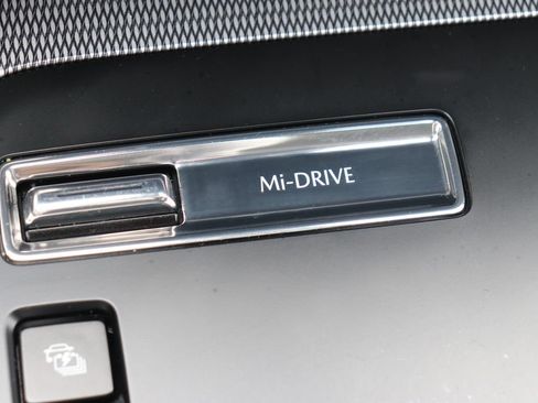 Used 2024 MAZDA CX-90 Plug-In Hybrid w/ Preferred AWD/4WD image 21
