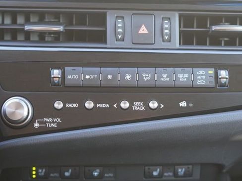 Used 2024 Lexus ES 350 w/ Premium Package image 27