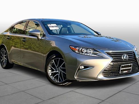 Used 2017 Lexus ES 350 image 2