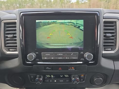 Used 2024 Nissan Frontier SV w/ SV Convenience Package image 25