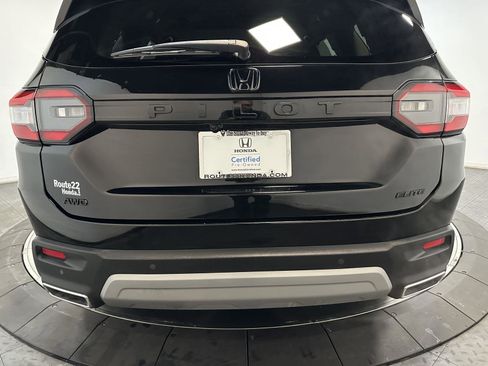 Certified 2023 Honda Pilot Elite image 12