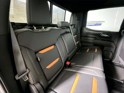 Used 2022 GMC Sierra 1500 AT4 w/ AT4 Premium Package image 22