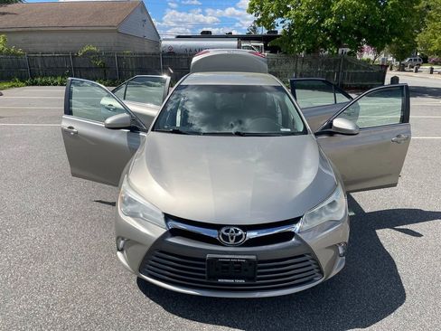 Used 2015 Toyota Camry LE FWD image 27
