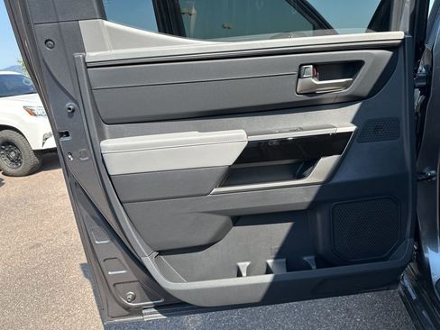 Used 2025 Toyota Tundra Limited image 25