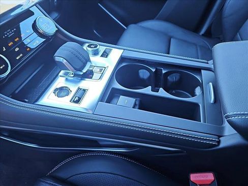 New 2025 Jaguar F-PACE R-Dynamic S image 25