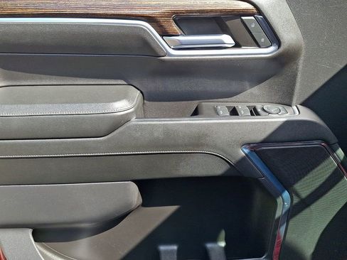 Certified 2023 GMC Sierra 1500 Elevation image 12