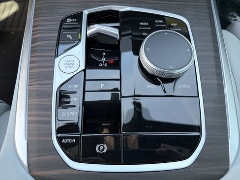 New 2026 BMW X5 sDrive40i w/ Premium Package image 9