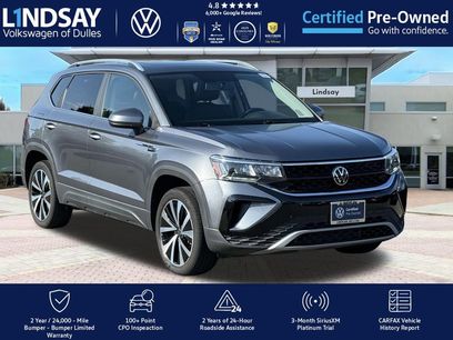 Certified 2022 Volkswagen Taos SE w/ Panoramic Sunroof Package