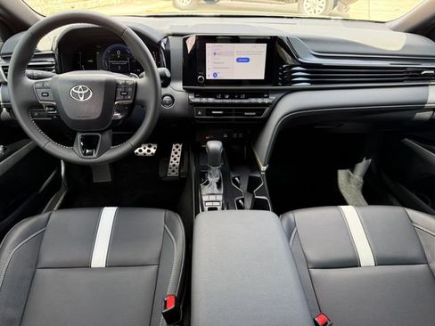 Used 2026 Toyota Camry SE w/ Convenience Package FWD image 23