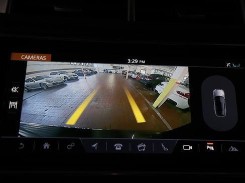 Used 2017 Land Rover Range Rover Sport HSE AWD/4WD image 18