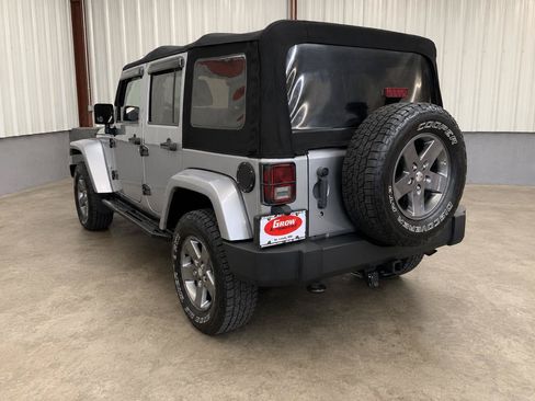Used 2015 Jeep Wrangler Unlimited Sport AWD/4WD image 11