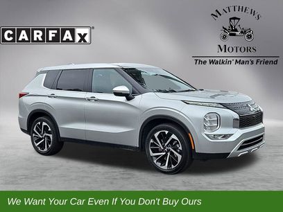 Used 2024 Mitsubishi Outlander SE