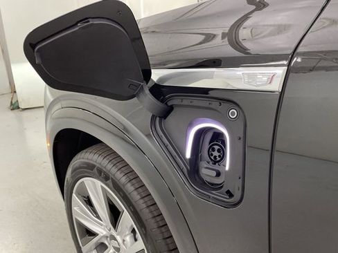 New 2026 Cadillac Vistiq Luxury w/ LPO, Floor Liner Package AWD/4WD image 29