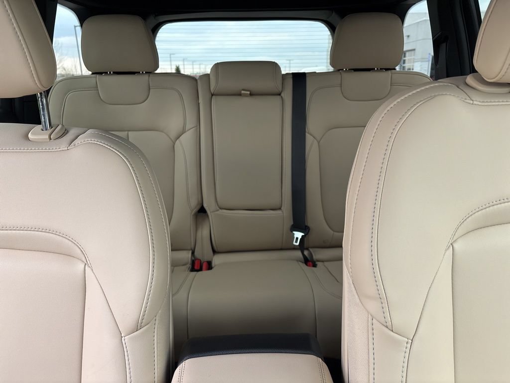New 2026 Jeep Grand Cherokee Limited AWD/4WD image 15