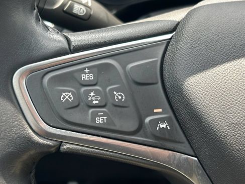 Used 2020 Chevrolet Equinox LT w/ Driver Convenience Package FWD image 32