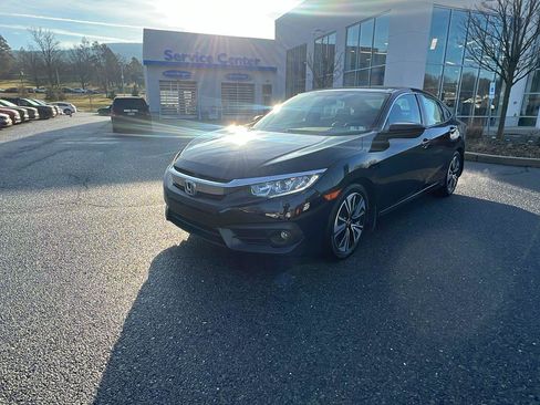 Used 2018 Honda Civic EX-T image 8