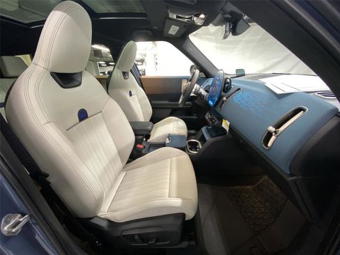 Certified 2025 MINI Cooper Countryman S w/ Comfort Package Max image 30