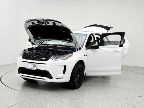 Certified 2025 Land Rover Discovery Sport S image 9