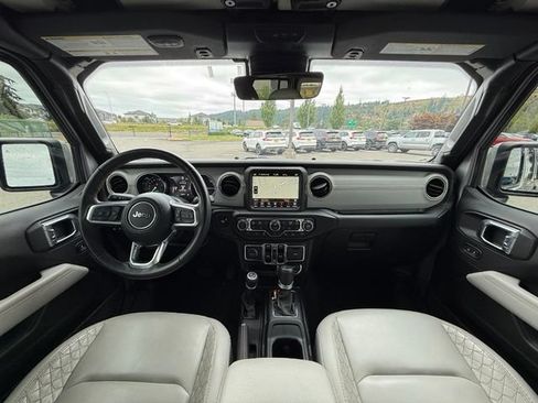 Used 2021 Jeep Wrangler Unlimited Sahara AWD/4WD image 10