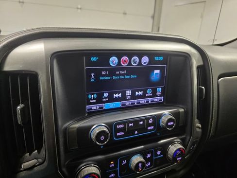 Used 2018 Chevrolet Silverado 1500 LTZ w/ Sport Package AWD/4WD image 19