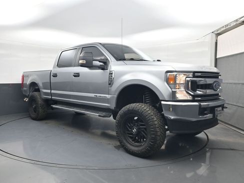 Used 2020 Ford F250 XL w/ STX Appearance Package image 5
