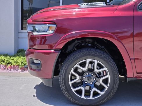 Used 2025 RAM 1500 Laramie w/ Sport Appearance Package AWD/4WD image 8