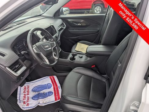 Used 2022 GMC Terrain SLT FWD image 15